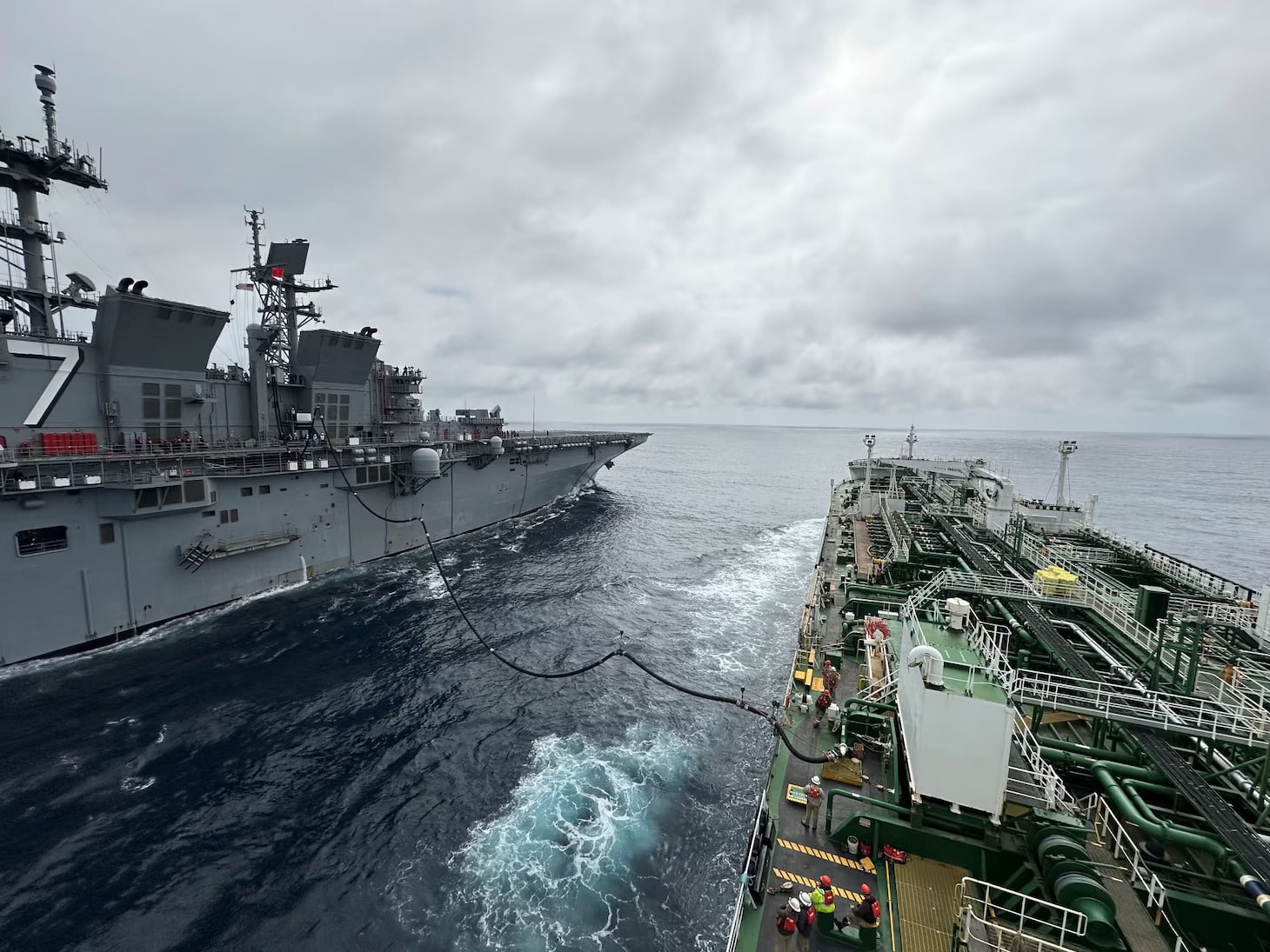ВМС США планируют закупить 10 коммерческих танкеров для расширения логистического флота