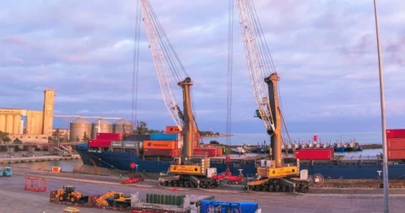 APM Terminals Poti инвестирует в новый мобильный портовый кран